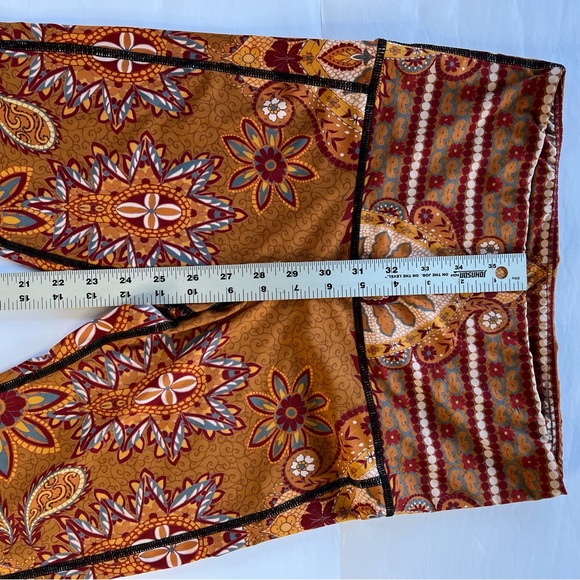 YOGA DEMOCRACY M RAD PAISLEY BELLBOTTOMS - Picture 4 of 8